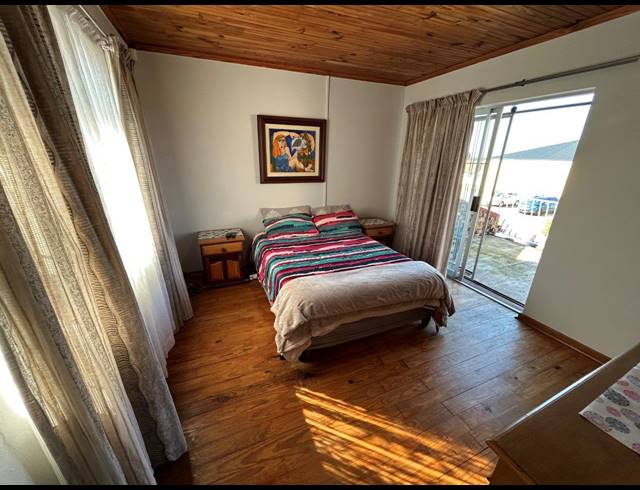 3 BEDROOM HOUSE FOR SALE IN WAVECREST